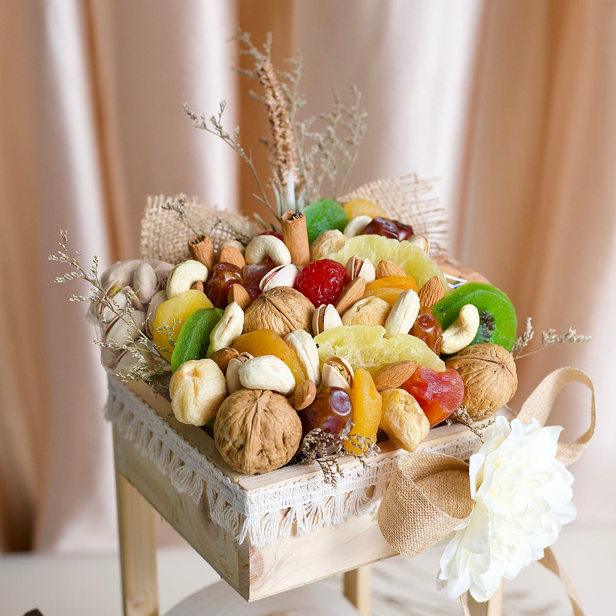 The Luxury Treat Crate