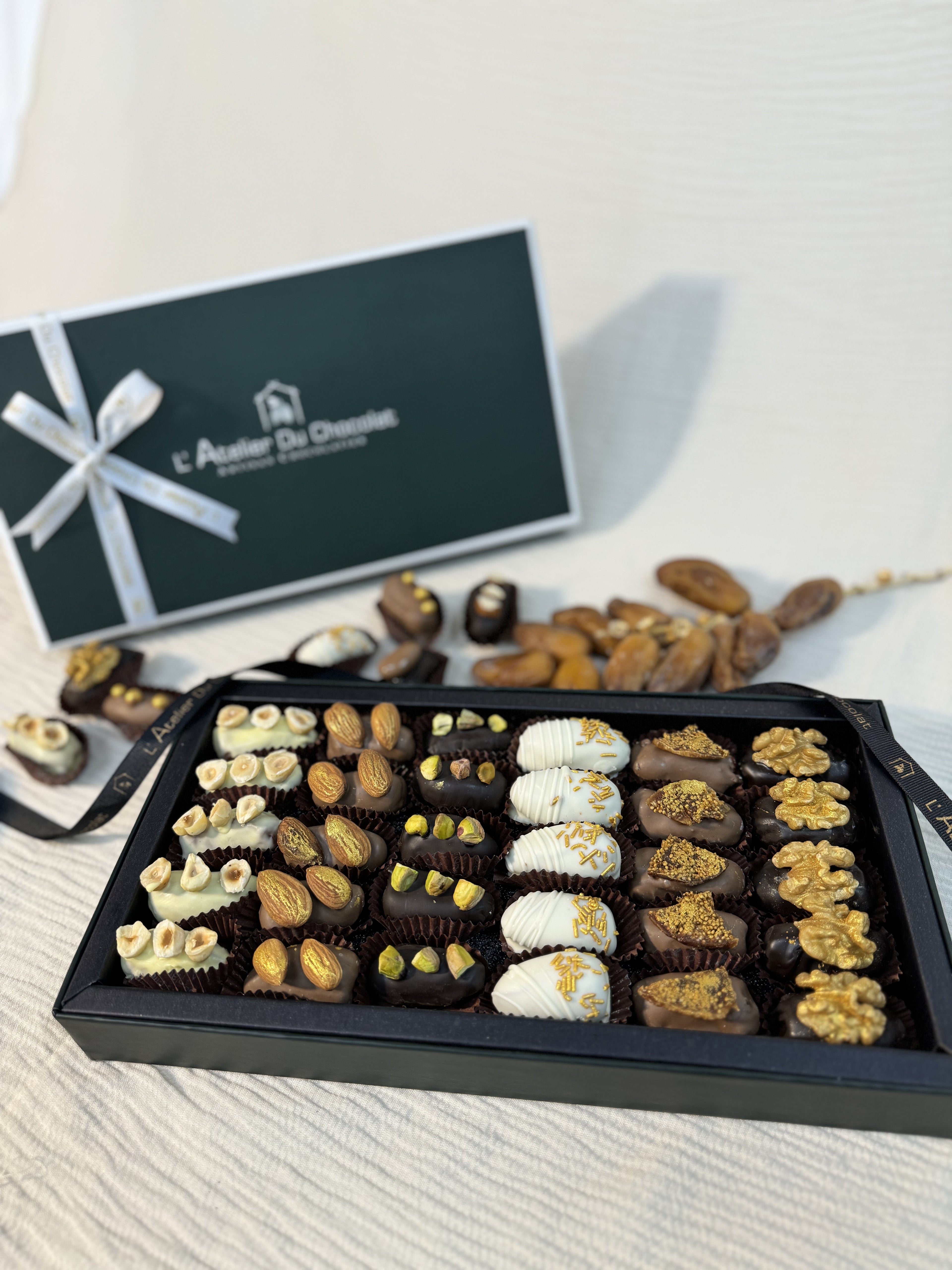 Luxury infused dates Mumbai featuring premium quality dates with rich flavours for festive gifting and occasions