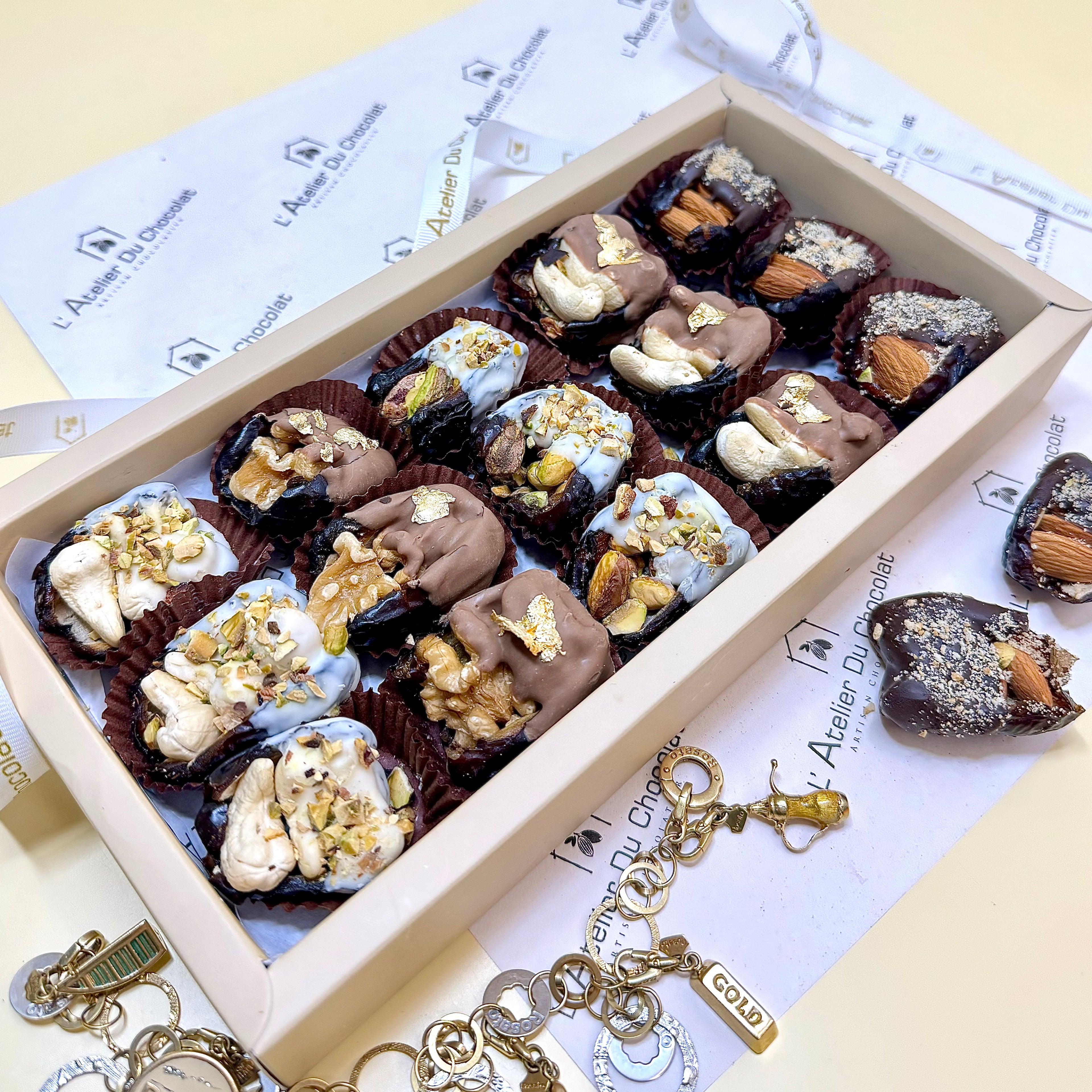 Handcrafted semi dipped stuffed dates Mumbai with rich fillings and smooth chocolate for premium indulgence