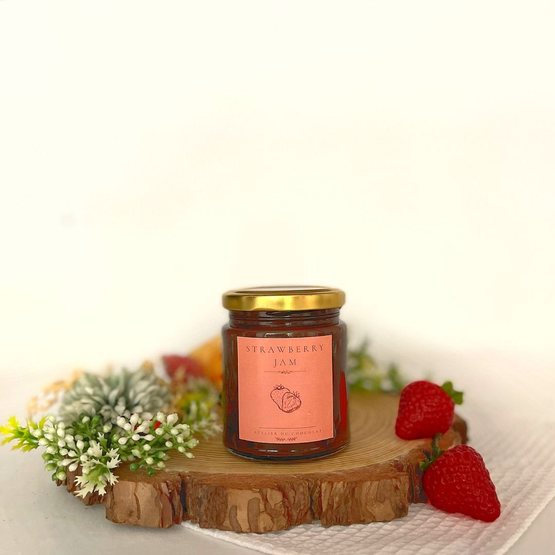 Strawberry jam premium gourmet spread Mumbai made with real strawberries and rich flavour for desserts and breakfast